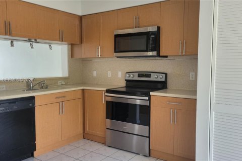 Touwnhouse à vendre à Weston, Floride: 2 chambres, 103.12 m2 № 2056213 - photo 4