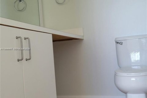 Touwnhouse à vendre à Weston, Floride: 2 chambres, 103.12 m2 № 2056213 - photo 8