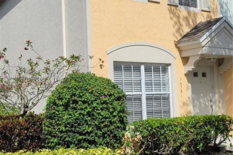 Touwnhouse à vendre à Weston, Floride: 2 chambres, 103.12 m2 № 2056213 - photo 2