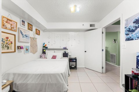 Condo in Deerfield Beach, Florida, 2 bedrooms  № 2182966 - photo 20