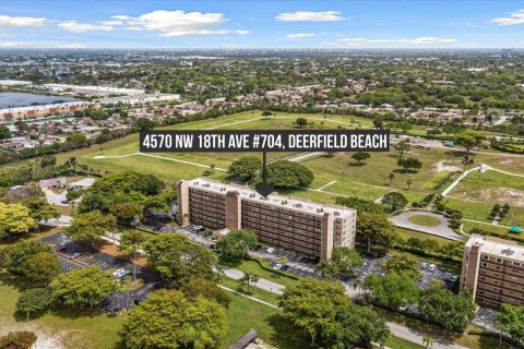 Condo in Deerfield Beach, Florida, 2 bedrooms  № 2182966 - photo 28