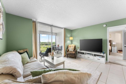Condo in Deerfield Beach, Florida, 2 bedrooms  № 2182966 - photo 10