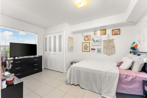 Condo in Deerfield Beach, Florida, 2 bedrooms  № 2182966 - photo 21