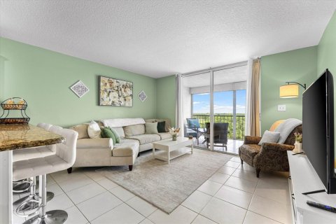 Condo in Deerfield Beach, Florida, 2 bedrooms  № 2182966 - photo 9
