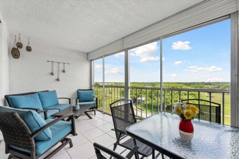 Condo in Deerfield Beach, Florida, 2 bedrooms  № 2182966 - photo 13