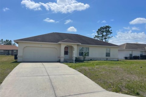 House in Ocala, Florida 3 bedrooms, 148.92 sq.m. № 1737212 - photo 1