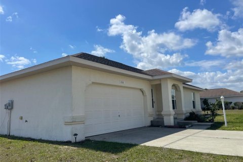 House in Ocala, Florida 3 bedrooms, 148.92 sq.m. № 1737212 - photo 2