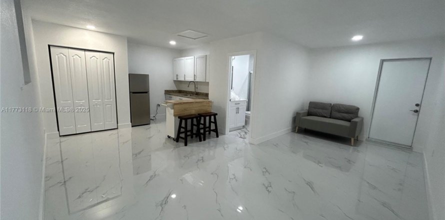 Villa ou maison à Miami, Floride 1 chambre, 44.59 m2 № 1692237
