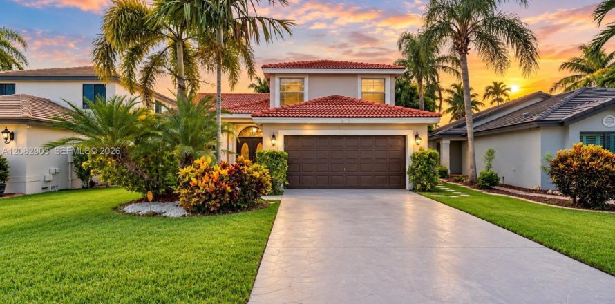 Casa en Pembroke Pines, Florida 4 dormitorios, 178.19 m2 № 2372425