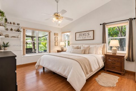 Casa en venta en Pembroke Pines, Florida, 4 dormitorios, 178.19 m2 № 2372425 - foto 18