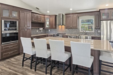 House in Bradenton, Florida 4 bedrooms, 288 sq.m. № 2431648 - photo 13