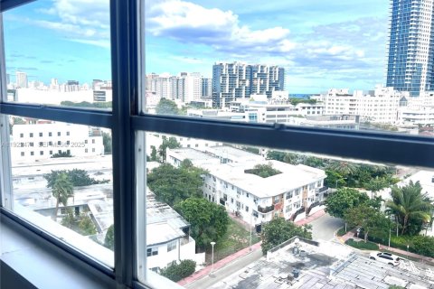 Copropriété à vendre à Miami Beach, Floride: 2 chambres, 87.33 m2 № 2026528 - photo 3