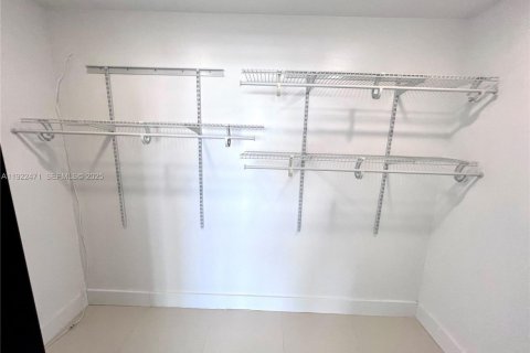 Copropriété à vendre à Miami Beach, Floride: 2 chambres, 87.33 m2 № 2026528 - photo 15