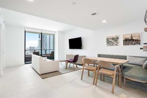 Condo in Miami, Florida, 1 bedroom  № 2279043 - photo 12