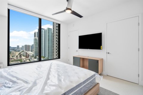 Condo in Miami, Florida, 1 bedroom  № 2279043 - photo 23