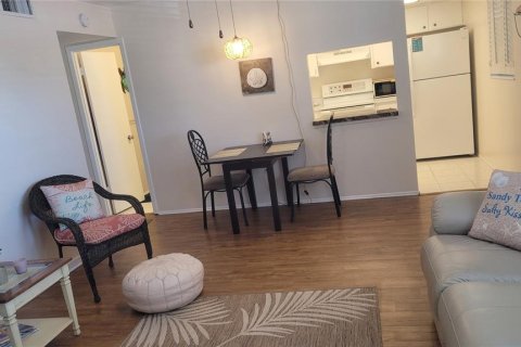 Condominio en venta en Venice, Florida, 2 dormitorios, 66.52 m2 № 1508133 - foto 4