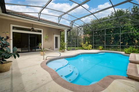 House in Windermere, Florida 5 bedrooms, 330.45 sq.m. № 1847925 - photo 3