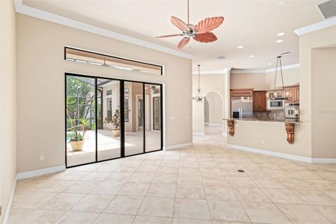 House in Windermere, Florida 5 bedrooms, 330.45 sq.m. № 1847925 - photo 7