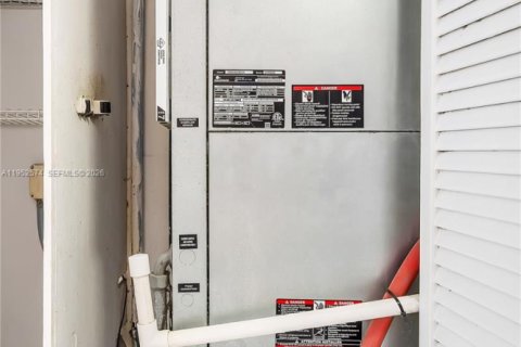 Condominio en alquiler en North Miami Beach, Florida, 1 dormitorio, 73.39 m2 № 2054462 - foto 17