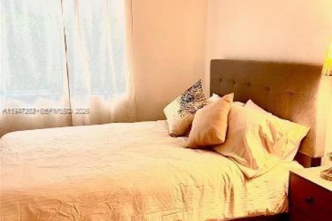 Condo in Fort Lauderdale, Florida, 1 bedroom  № 2068904 - photo 10