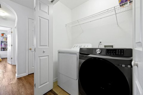 Adosado en venta en Orlando, Florida, 3 dormitorios, 129.13 m2 № 1654960 - foto 27