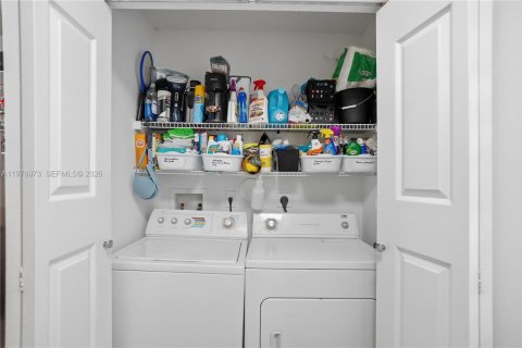 Townhouse in Deerfield Beach, Florida 3 bedrooms, 128.76 sq.m. № 2041535 - photo 16