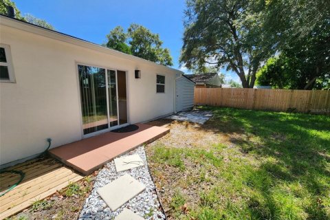 House in Clearwater, Florida 3 bedrooms, 79.15 sq.m. № 1853873 - photo 17