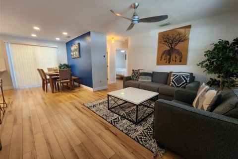 Casa en venta en Clearwater, Florida, 3 dormitorios, 79.15 m2 № 1853873 - foto 4