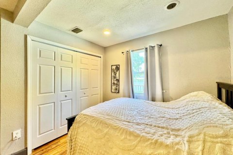 Villa ou maison à louer à Tampa, Floride: 3 chambres, 108.88 m2 № 2415017 - photo 22