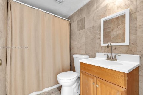 Купить кондоминиум в Тамарак, Флорида 2 спальни, 95.69м2, № 1821580 - фото 6