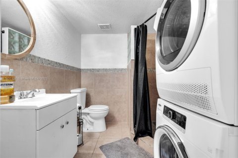 Купить кондоминиум в Тамарак, Флорида 2 спальни, 95.69м2, № 1821580 - фото 10