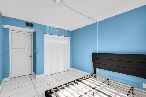 Купить кондоминиум в Тамарак, Флорида 2 спальни, 95.69м2, № 1821580 - фото 9
