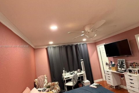 Villa ou maison à vendre à Pembroke Pines, Floride: 4 chambres, 146.6 m2 № 1997830 - photo 12