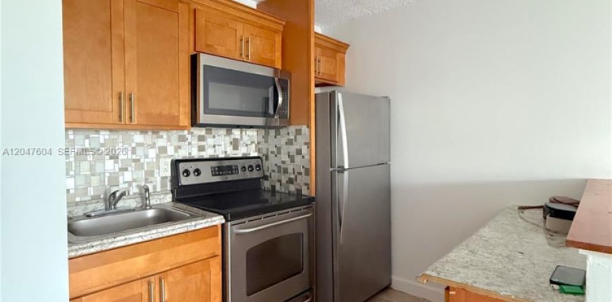 Condo à Cutler Bay, Floride, 1 chambre  № 2278864