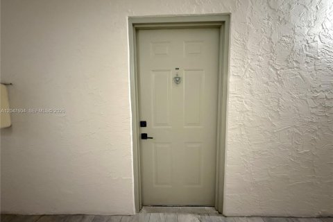 Copropriété à louer à Cutler Bay, Floride: 1 chambre, 55.74 m2 № 2278864 - photo 20