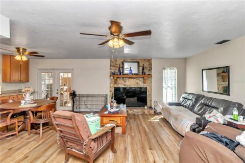 Casa en venta en Belleview, Florida, 3 dormitorios, 123.75 m2 № 1413146 - foto 5