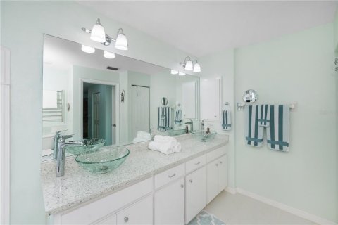 House in Rotonda, Florida 3 bedrooms, 149.48 sq.m. № 2142451 - photo 22