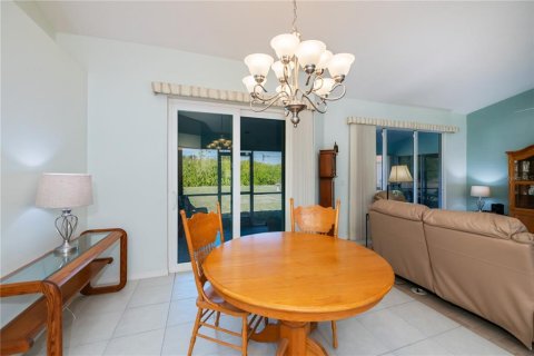 House in Rotonda, Florida 3 bedrooms, 149.48 sq.m. № 2142451 - photo 18