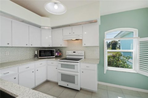 House in Rotonda, Florida 3 bedrooms, 149.48 sq.m. № 2142451 - photo 4
