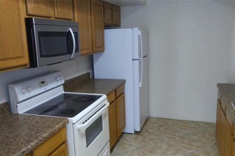 Condo in Deerfield Beach, Florida, 2 bedrooms  № 2248247 - photo 5