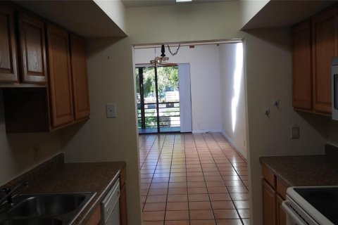 Condo in Deerfield Beach, Florida, 2 bedrooms  № 2248247 - photo 9