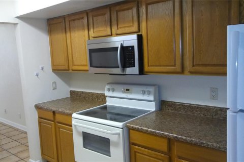 Condo in Deerfield Beach, Florida, 2 bedrooms  № 2248247 - photo 10