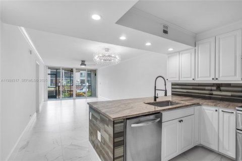 Снять в аренду квартиру в Бока-Ратон, Флорида 2 спальни, № 2034234 - фото 3