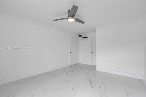 Снять в аренду квартиру в Бока-Ратон, Флорида 2 спальни, № 2034234 - фото 11