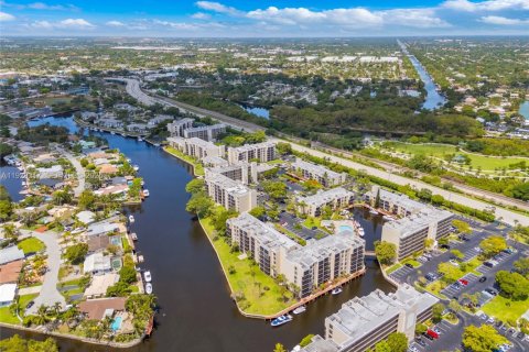 Снять в аренду квартиру в Бока-Ратон, Флорида 2 спальни, № 2034234 - фото 24