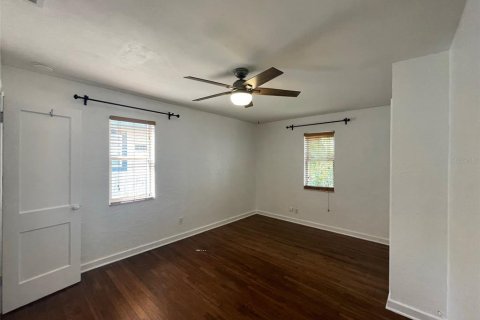 House in Saint Petersburg, Florida 2 bedrooms, 86.12 sq.m. № 2278038 - photo 18