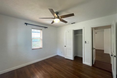 House in Saint Petersburg, Florida 2 bedrooms, 86.12 sq.m. № 2278038 - photo 22