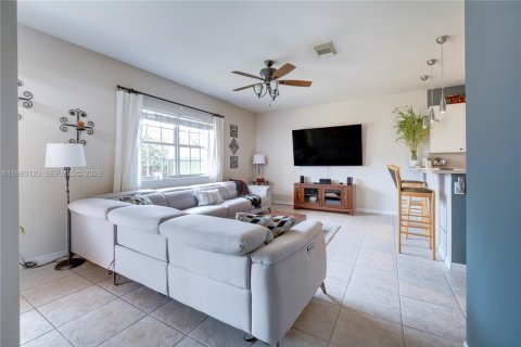Купить виллу или дом в Майами, Флорида 3 спальни, 155.33м2, № 2079897 - фото 12
