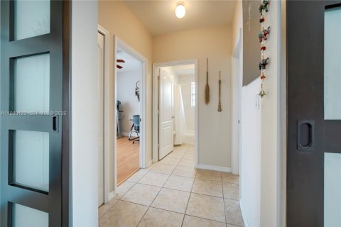 Купить виллу или дом в Майами, Флорида 3 спальни, 155.33м2, № 2079897 - фото 5