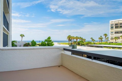 Condominio en venta en Clearwater, Florida, 2 dormitorios, 120.59 m2 № 1620630 - foto 5